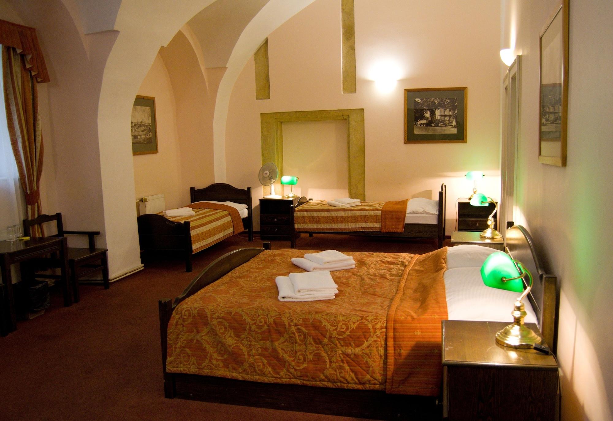 U Medvidku-Brewery Hotel Prague Ngoại thất bức ảnh