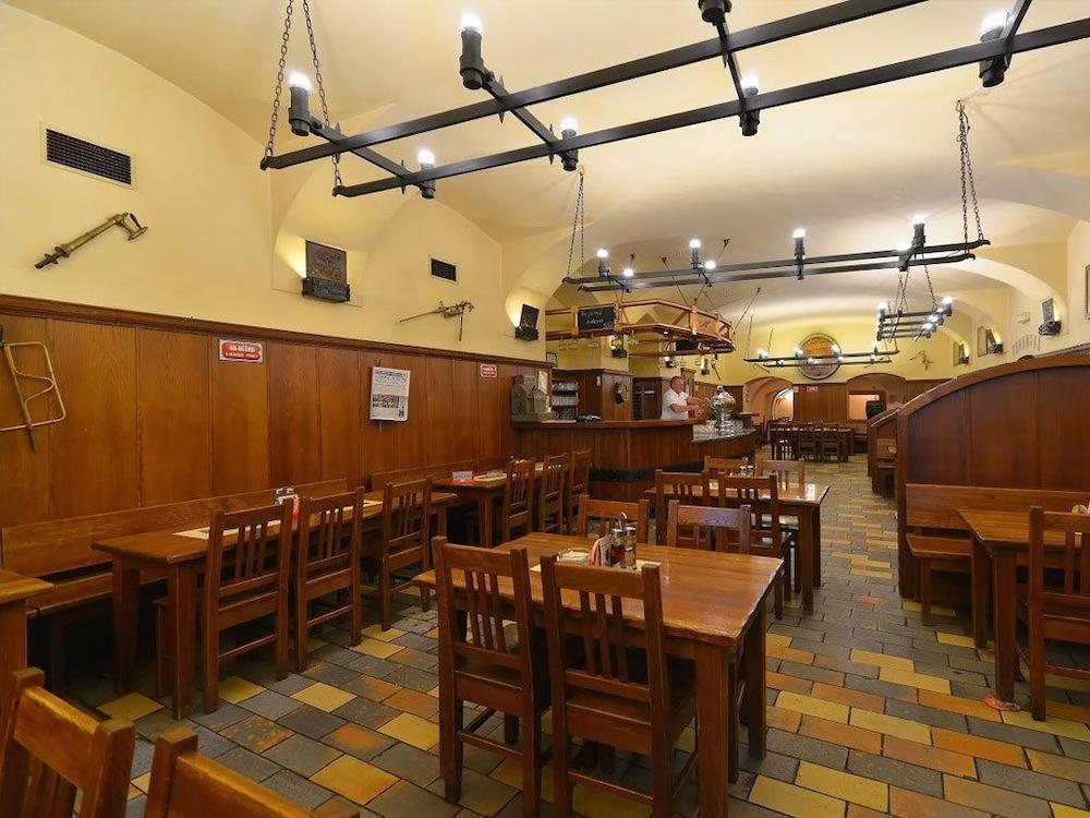 U Medvidku-Brewery Hotel Prague Ngoại thất bức ảnh